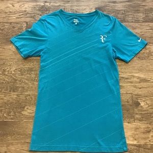 Roger Federer Nike turquoise V-neck short sleeve T-shirt size XS